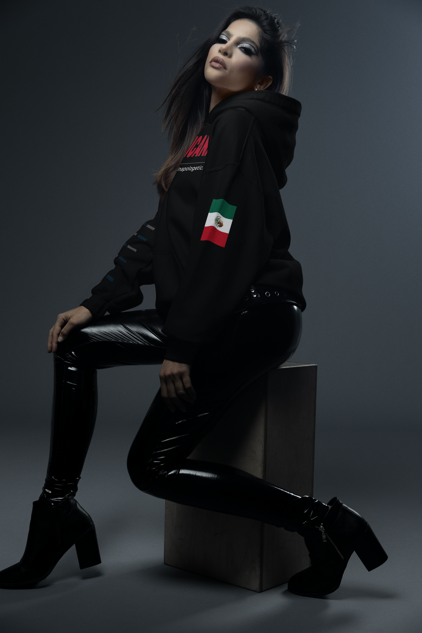 Latino Roots™ - Mexicana Pride Hoodie Pullover Hoodie